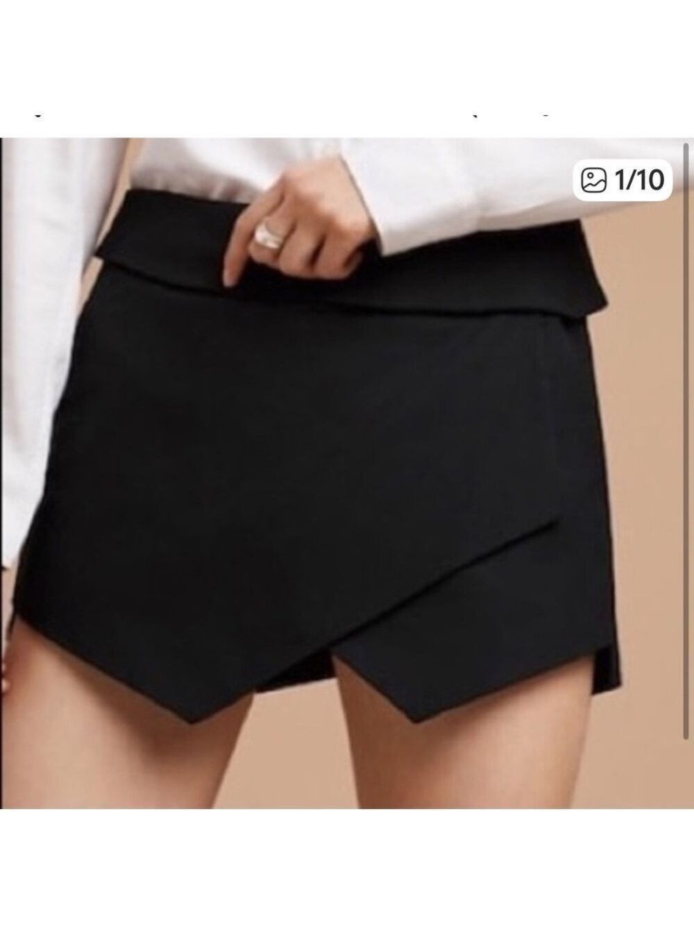 Aritzia Talula Berklee Black grayish Skort size 0